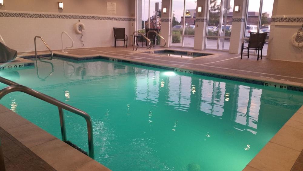 Hilton Garden Inn Olathe Exteriör bild