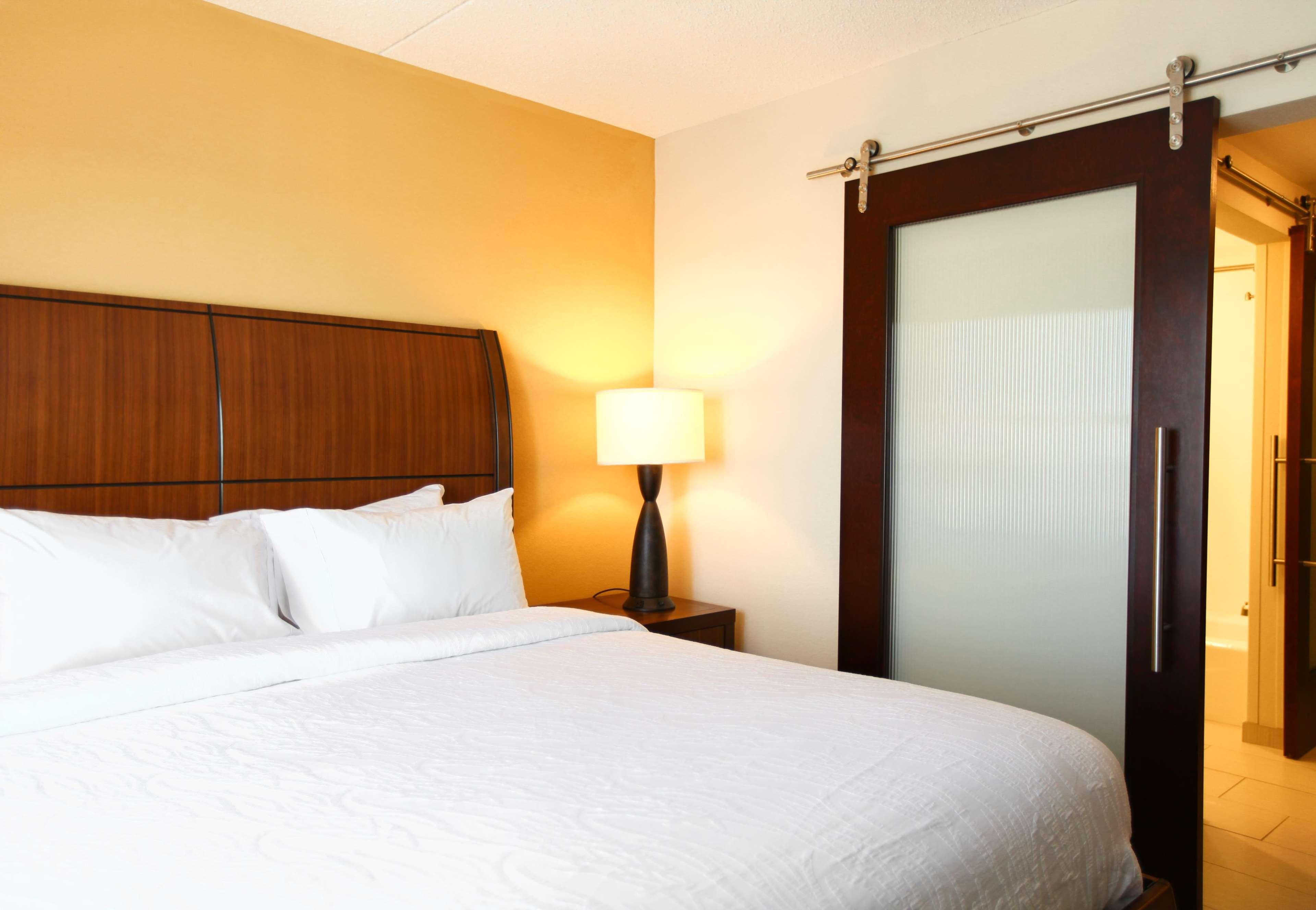 Hilton Garden Inn Olathe Exteriör bild