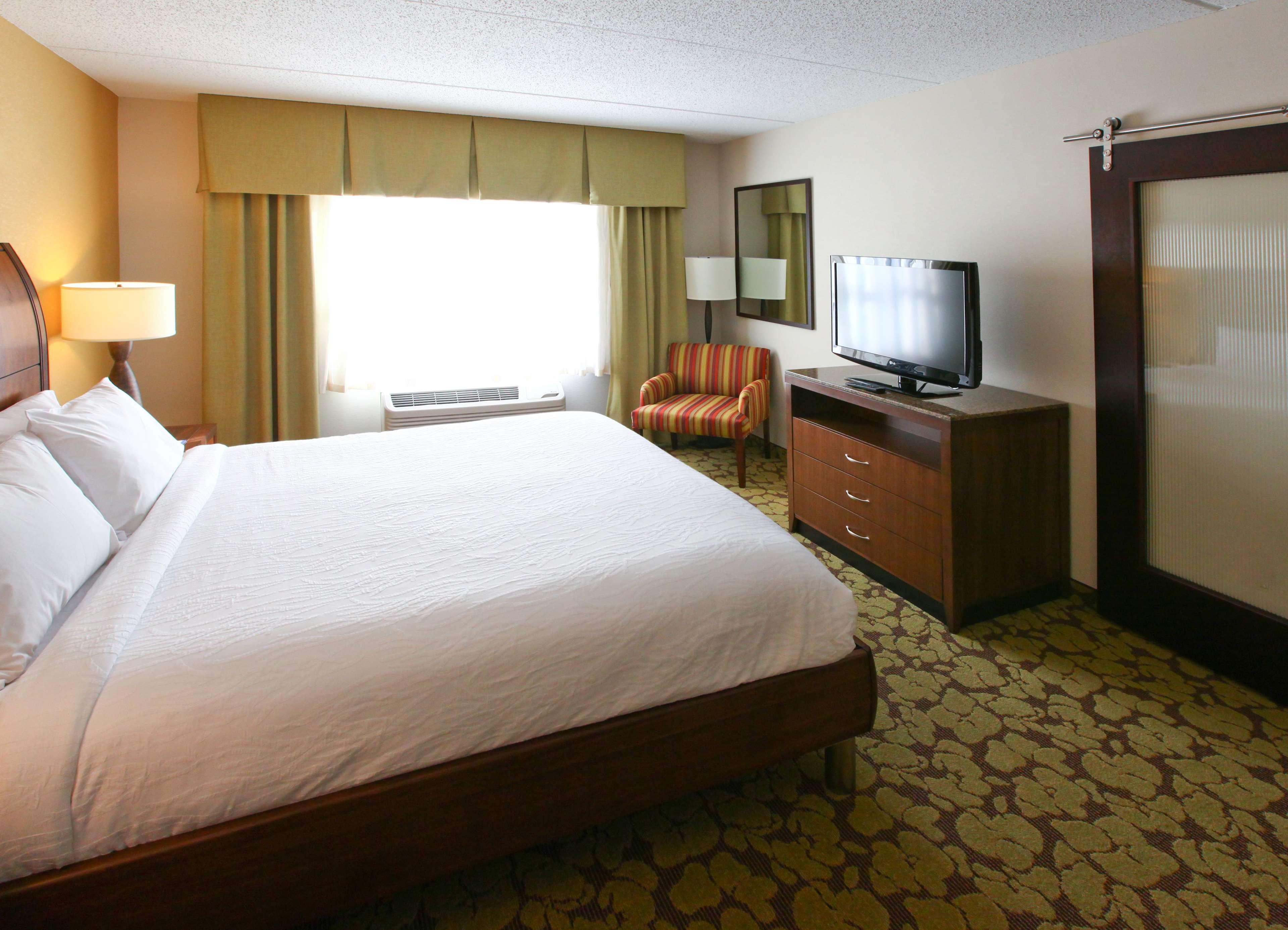 Hilton Garden Inn Olathe Exteriör bild