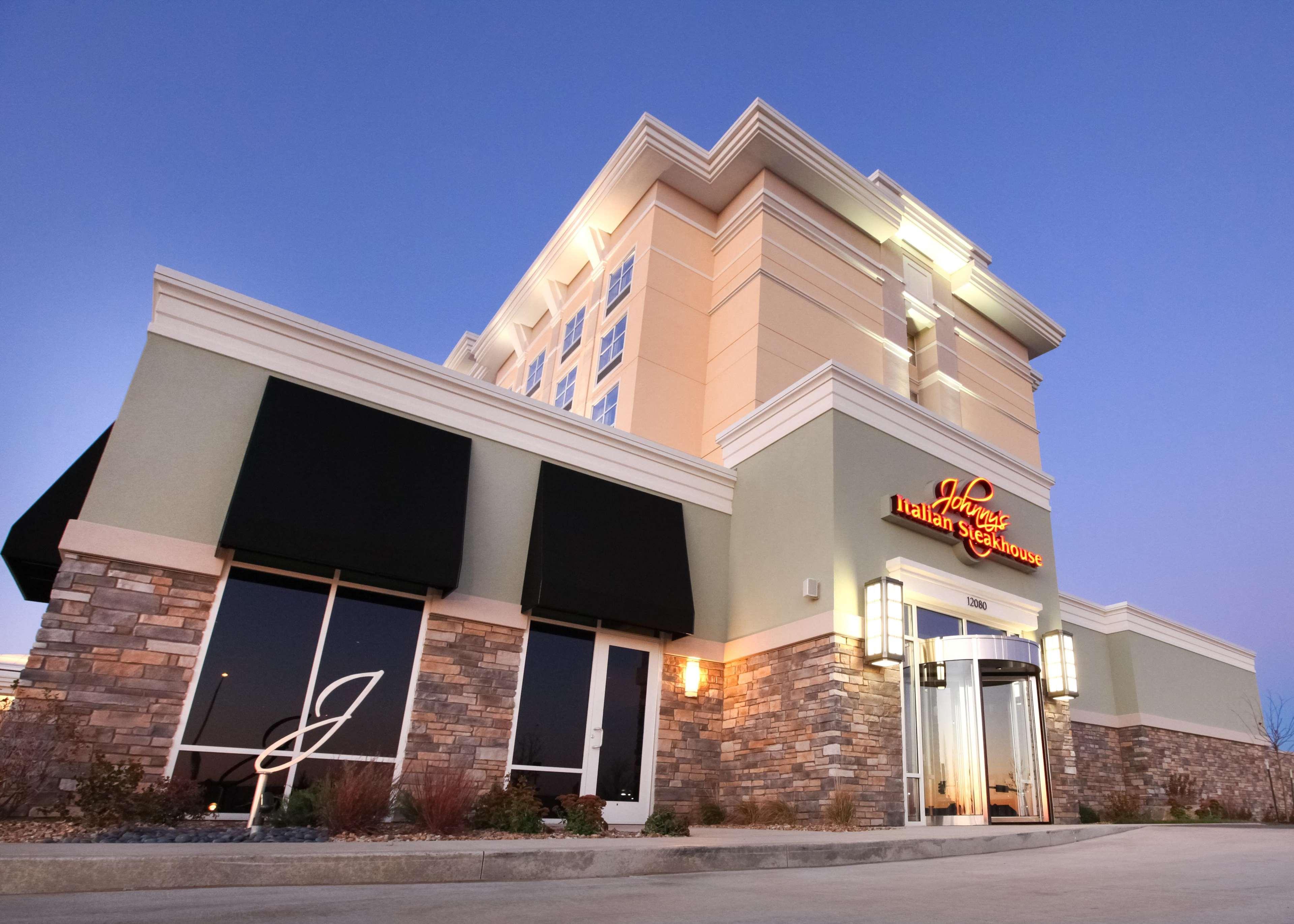 Hilton Garden Inn Olathe Exteriör bild