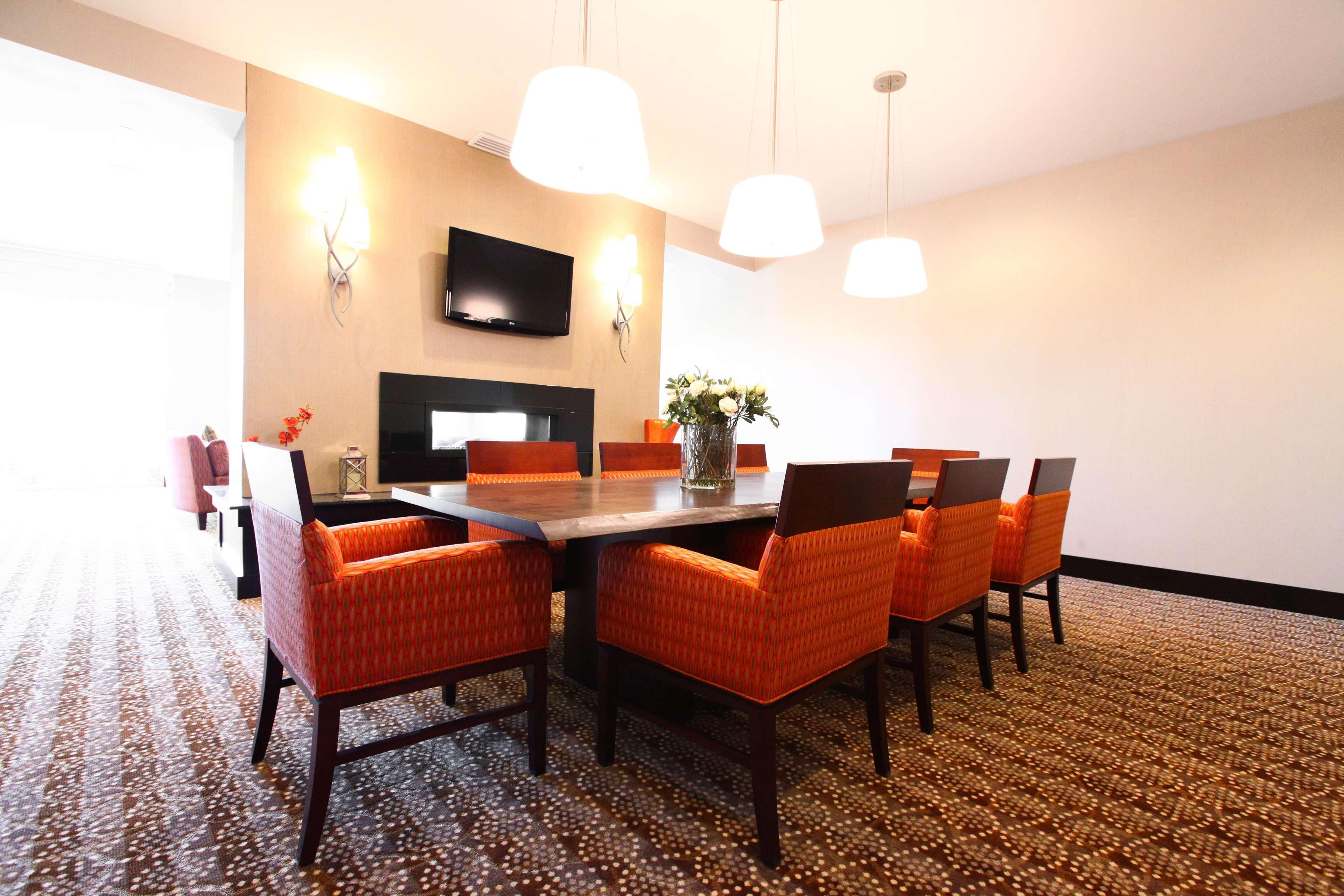 Hilton Garden Inn Olathe Exteriör bild